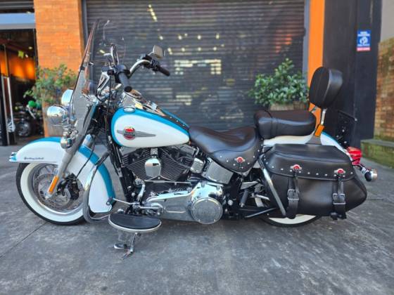 HARLEY-DAVIDSON SOFTAIL HERITAGE CLASSIC 